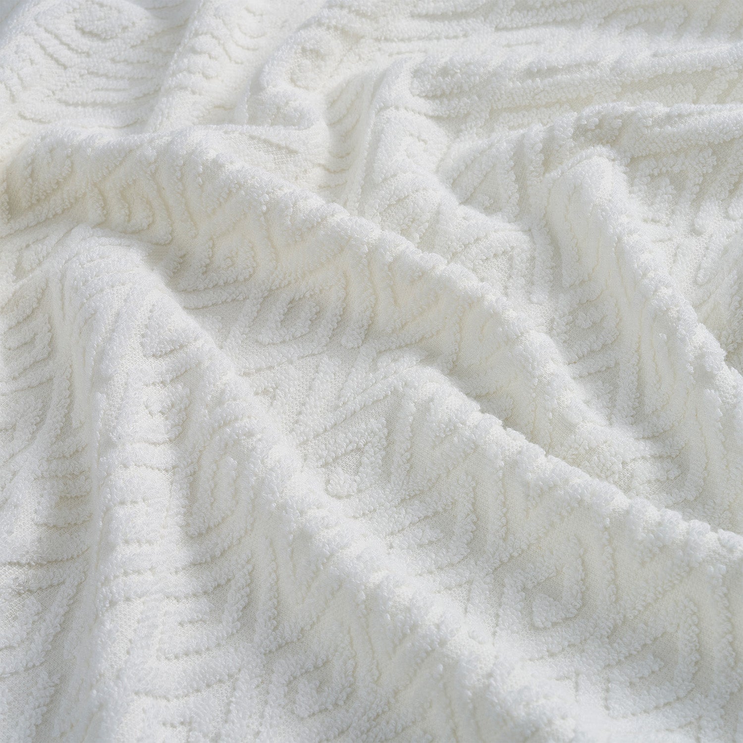 Maze Ivory Bath Towel