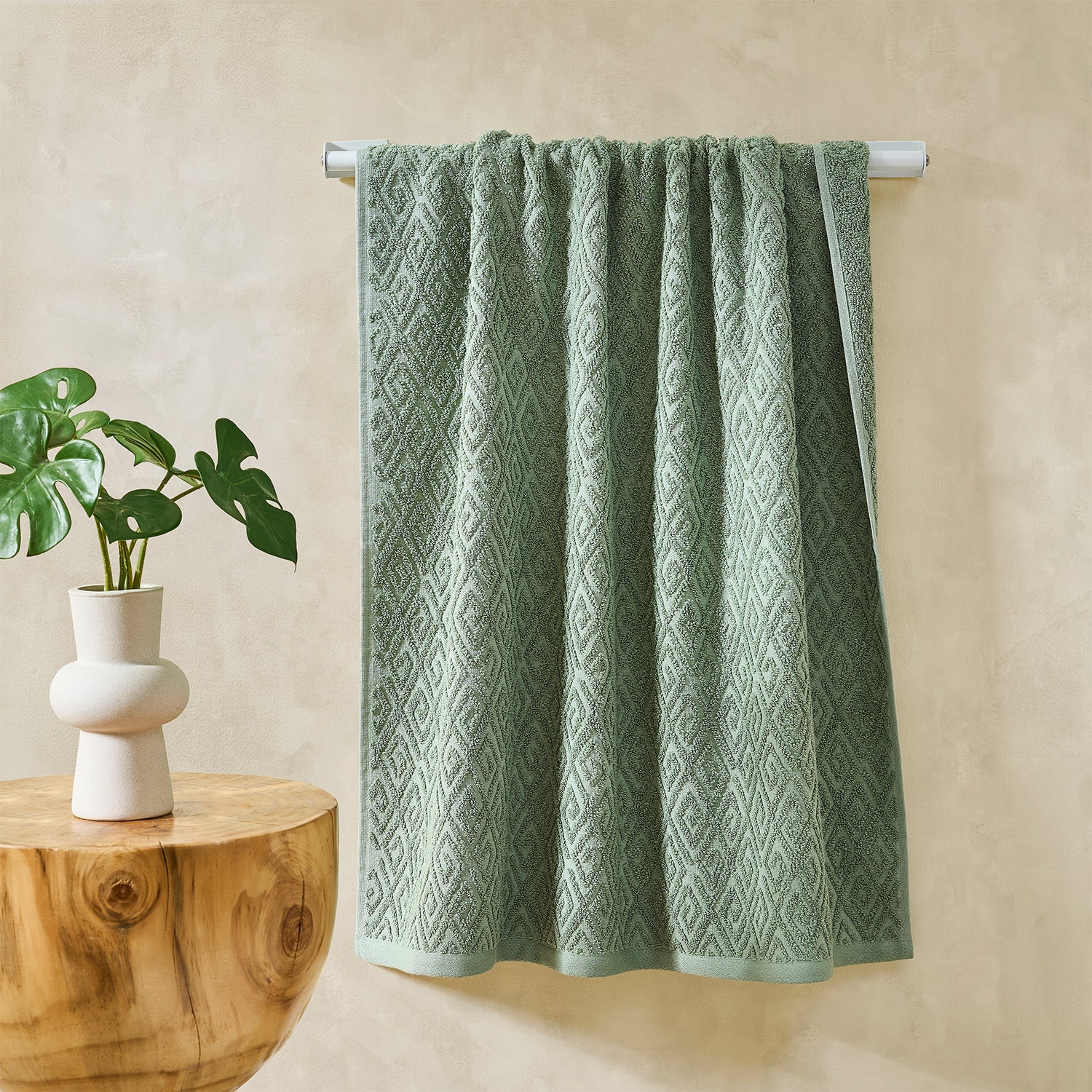 Maze Sage Bath Towel
