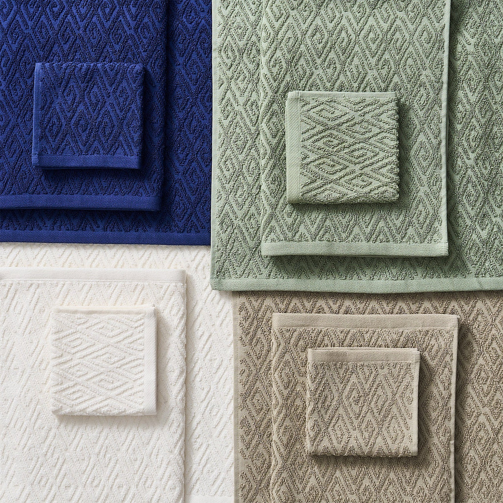 Maze Indigo Bath Towel