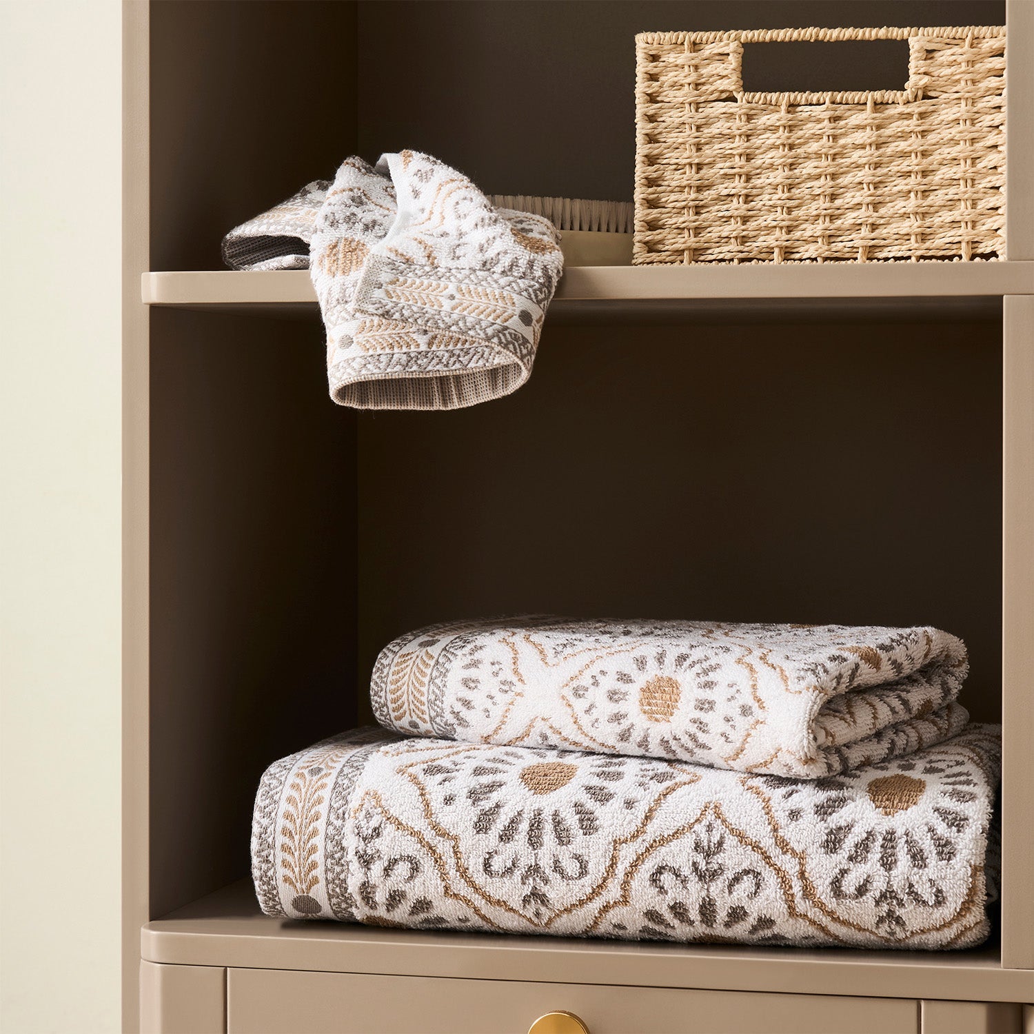 Rangila Linen Bath Towel