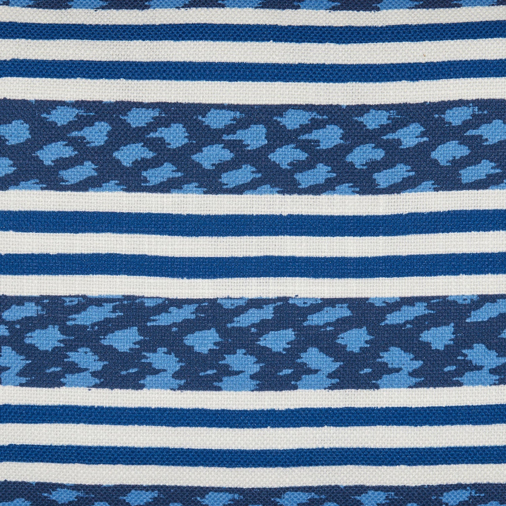 Banita Outdoor Kidney Pillow